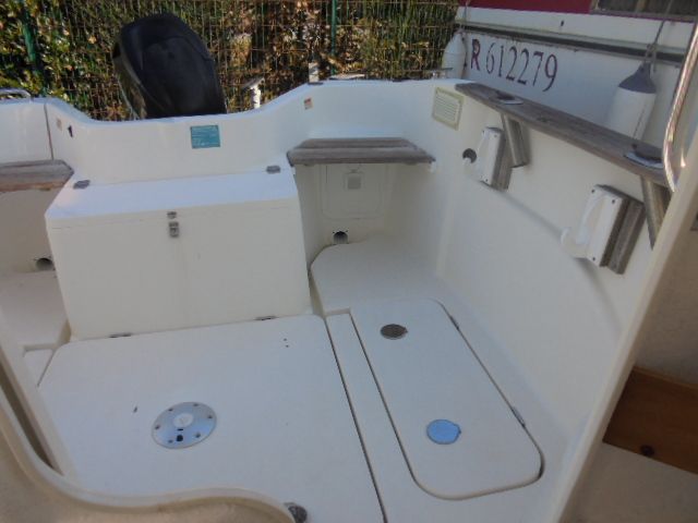 slider 8 Quicksilver Pilothouse 580